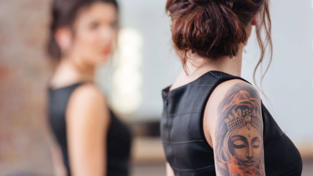 Can you have tattoos as a real estate agent?
